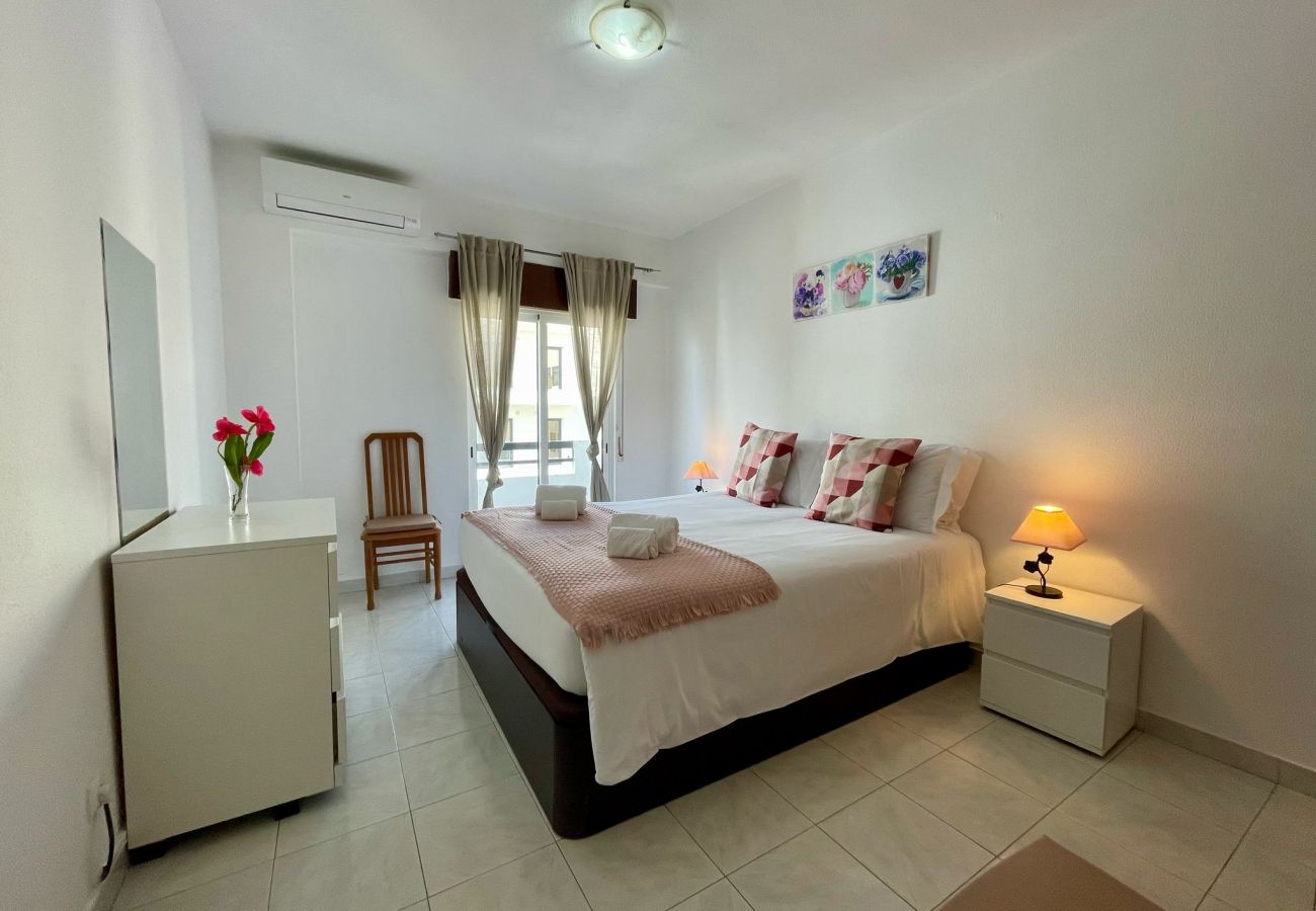 Apartamento em Quarteira - Casa Pazeres by Real Properties 